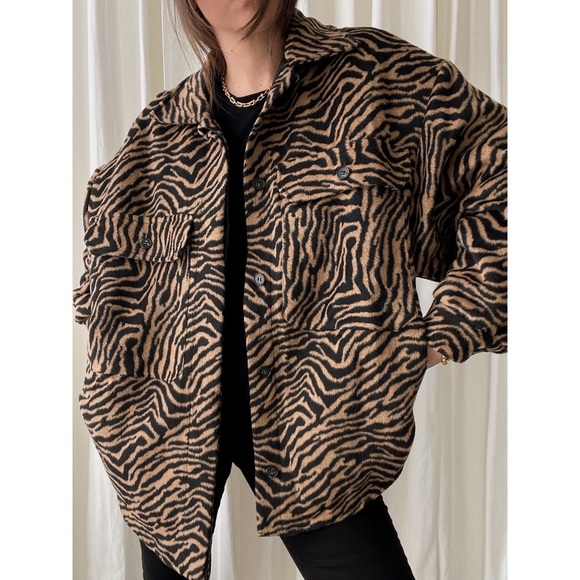 CAMERON JACKET — In Camel/Black - Picture 6 of 9